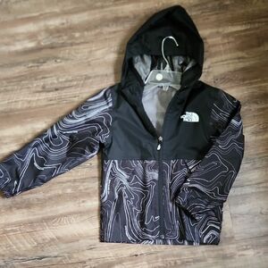 The North Face Kids Black and White Patterned Raincoat